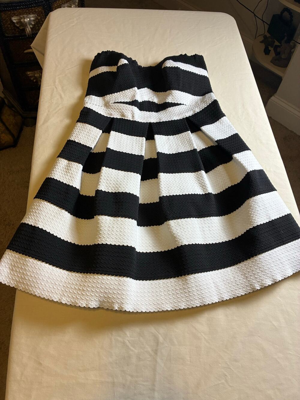 Have Strapless Black White Stripe Fit Flare Dress Medium Textured Cocktail Party